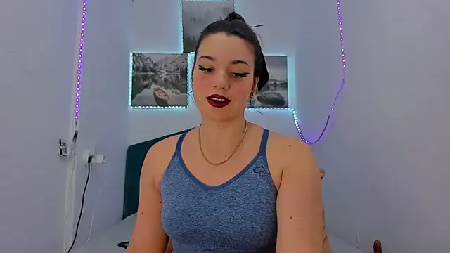 Snapshot of RedAssHottie chatting on 6, 3, 2025 RedAssHottie online show from 6, 3, 2025