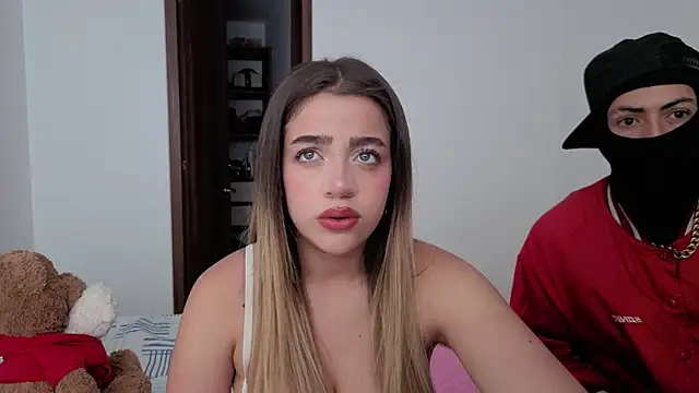 Snapshot of cute_emmma chatting on 9, 6, 2026 cute emmma online show from 9, 6, 2026