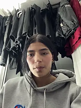 Snapshot of Ema_Rose_ chatting on 8, 1, 2026 Ema Rose online show from 8, 1, 2026