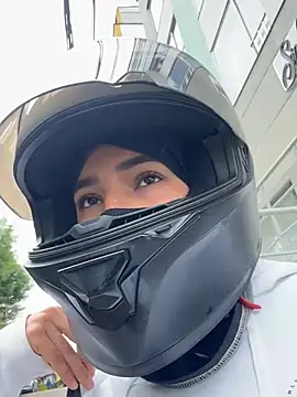 Snapshot of Ema_Rose_ chatting on 12, 1, 2026 Ema Rose online show from 12, 1, 2026