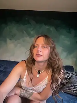 Snapshot of miamiamuse chatting on 20, 4, 2026 miamiamuse online show from 20, 4, 2026