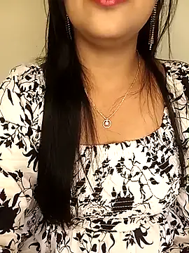 Snapshot of Deshi_bhabhi143 chatting on 21, 4, 2026 Deshi bhabhi143 online show from 21, 4, 2026