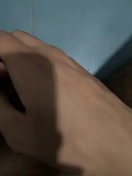 Grossebite2905 online show from 19, 4, 2026