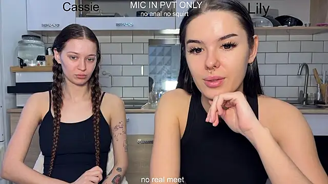 girls secrets online show from 13, 2, 2026