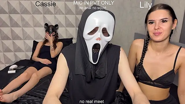 girls secrets online show from 18, 2, 2026