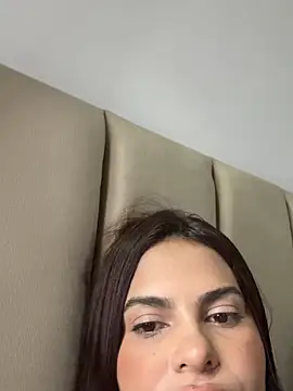 Irina Velvett online show from 17, 4, 2026