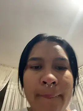 Chloe cortes online show from 20, 5, 2026