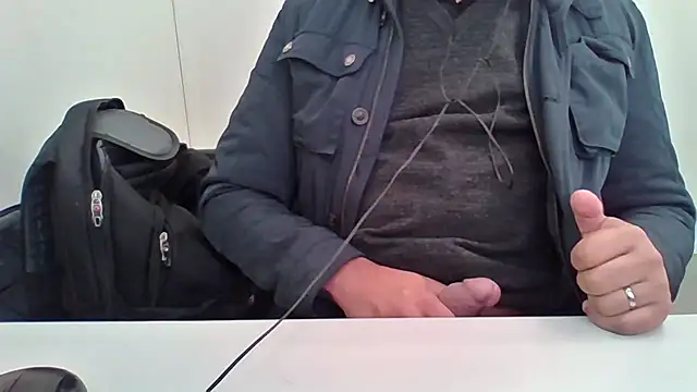 Snapshot of Moreno_Casado_Safado chatting on 14, 1, 2026 Moreno Casado Safado online show from 14, 1, 2026