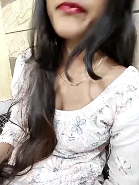 Yours-Zeenat online show from 13, 4, 2026