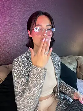 Snapshot of luna_gv chatting on 18, 2, 2026 luna gv online show from 18, 2, 2026