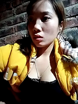 Snapshot of yeutinh00 chatting on 7, 1, 2026 yeutinh00 online show from 7, 1, 2026