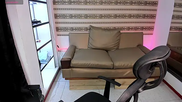 Snapshot of xxximena_angels_ chatting on 2, 3, 2026 xxximena angels online show from 2, 3, 2026