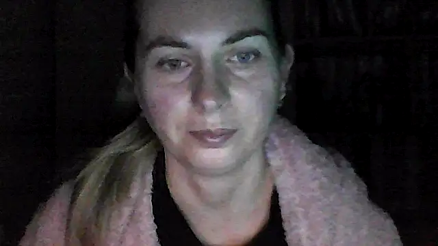 VikiLove765 online show from 9, 1, 2026