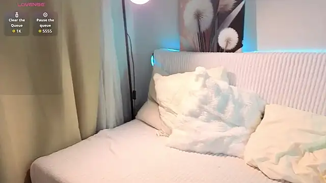 Snapshot of SmolCutie chatting on 12, 3, 2026 SmolCutie online show from 12, 3, 2026