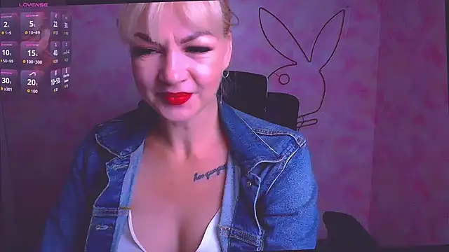 Snapshot of Madonna_Fire chatting on 19, 6, 2026 Madonna Fire online show from 19, 6, 2026