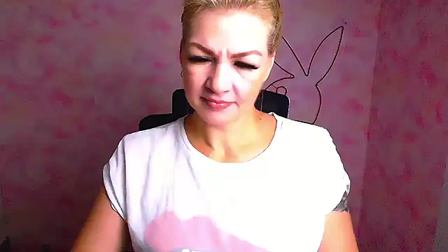 Snapshot of Madonna_Fire chatting on 13, 7, 2026 Madonna Fire online show from 13, 7, 2026