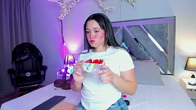 Astrid williams online show from 27, 3, 2026