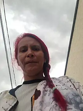 Snapshot of cintia_love chatting on 8, 5, 2026 cintia love online show from 8, 5, 2026