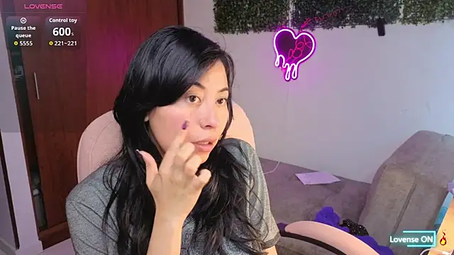 Snapshot of LolaOpalX chatting on 25, 4, 2026 LolaOpalX online show from 25, 4, 2026