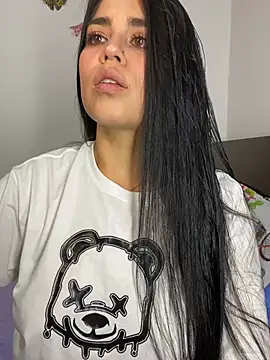 Snapshot of sophyy_white chatting on 22, 4, 2026 sophyy white online show from 22, 4, 2026