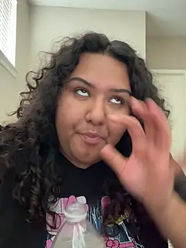 Angeliccreamyrican online show from 11, 2, 2026