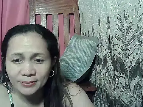 prettymomma24xx online show from 14, 4, 2026