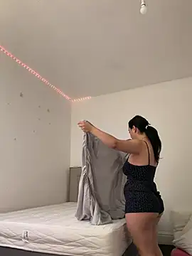 Marisa ass online show from 19, 3, 2026