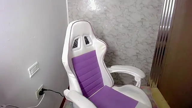 Scarleta01 online show from 14, 1, 2026