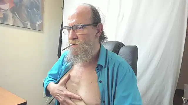 Snapshot of Uncle_Hottie chatting on 15, 2, 2026 Uncle Hottie online show from 15, 2, 2026