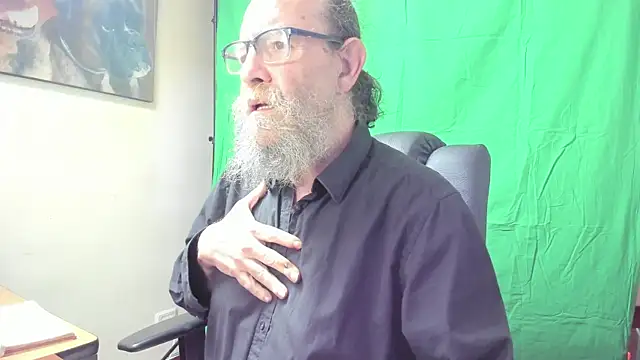 Snapshot of Uncle_Hottie chatting on 21, 2, 2026 Uncle Hottie online show from 21, 2, 2026