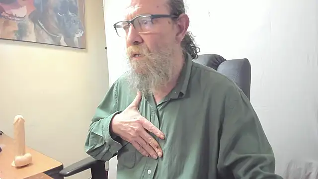 Snapshot of Uncle_Hottie chatting on 25, 2, 2026 Uncle Hottie online show from 25, 2, 2026