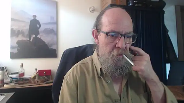 Snapshot of Uncle_Hottie chatting on 24, 6, 2026 Uncle Hottie online show from 24, 6, 2026