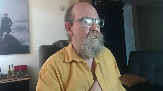 Snapshot of Uncle_Hottie chatting on 6, 7, 2026 Uncle Hottie online show from 6, 7, 2026