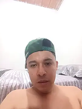 Snapshot of Ellatin15 chatting on 22, 2, 2026 Ellatin15 online show from 22, 2, 2026