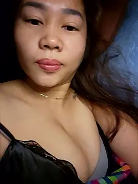 Snapshot of Comebaby-077 chatting on 8, 1, 2026 Comebaby-077 online show from 8, 1, 2026