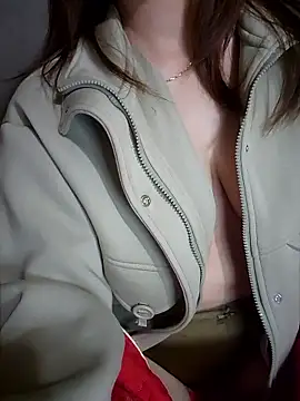 Snapshot of Comebaby-077 chatting on 13, 1, 2026 Comebaby-077 online show from 13, 1, 2026