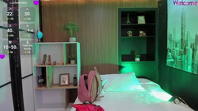 ThaliaBrookss  online show from 17, 3, 2026