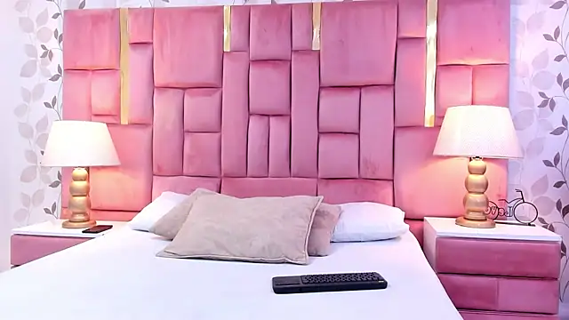 CintiaHolms online show from 18, 1, 2026