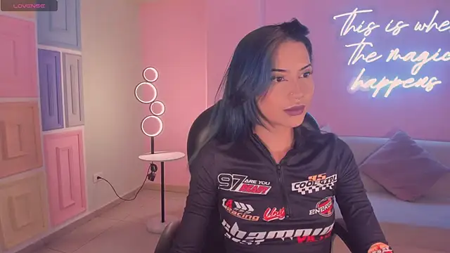 KayraLanne online show from 18, 1, 2026