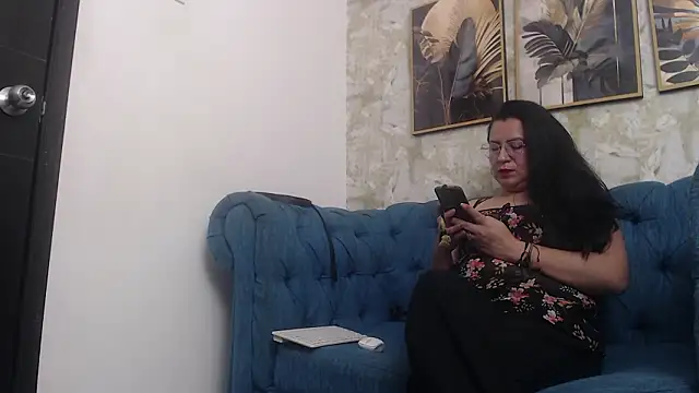 Snapshot of Helen_Novoa chatting on 1, 3, 2026 Helen Novoa online show from 1, 3, 2026