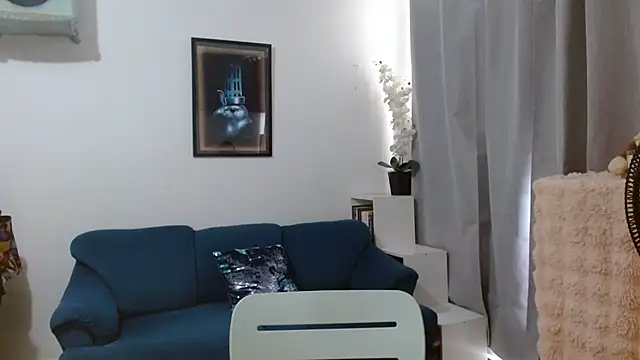 Snapshot of Almaglow_ chatting on 20, 5, 2026 Almaglow online show from 20, 5, 2026