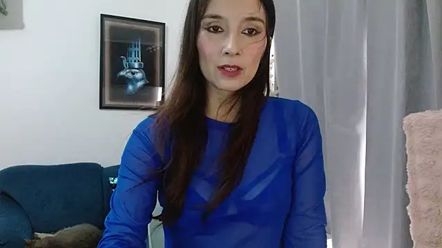 Snapshot of Almaglow_ chatting on 27, 5, 2026 Almaglow online show from 27, 5, 2026