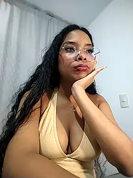 Snapshot of KATALINA_SANTANA_ chatting on 28, 4, 2026 KATALINA SANTANA online show from 28, 4, 2026