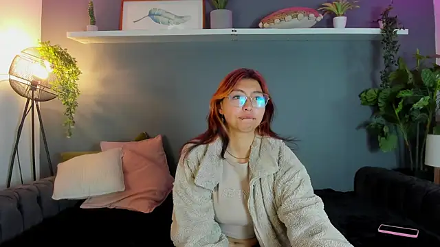 Kira Exe  online show from 31, 3, 2026