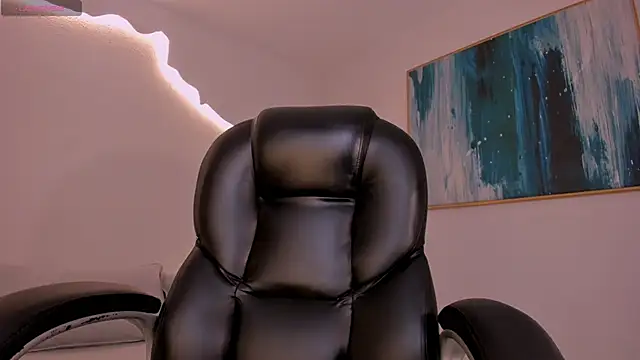 Snapshot of GiannaWatson chatting on 19, 6, 2026 GiannaWatson online show from 19, 6, 2026