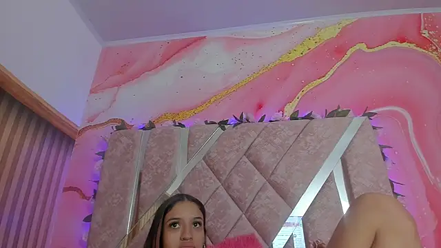 Snapshot of emily_velvet__ chatting on 3, 6, 2026 emily velvet online show from 3, 6, 2026
