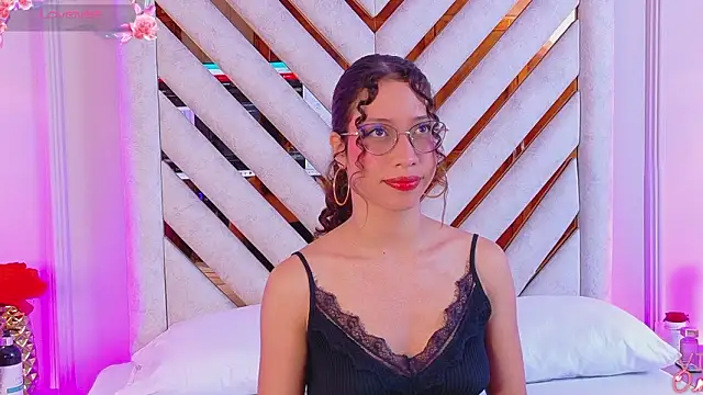 Snapshot of Suzie-Bingham chatting on 15, 1, 2026 Suzie-Bingham online show from 15, 1, 2026