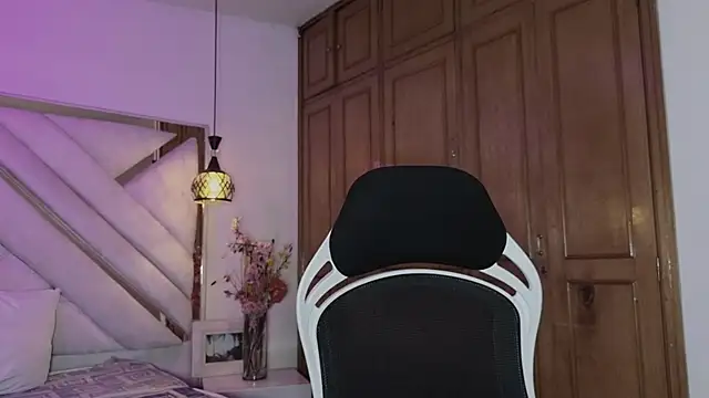 Snapshot of mia_gatesvg chatting on 26, 2, 2026 mia gatesvg online show from 26, 2, 2026