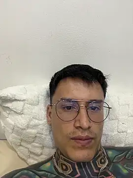 Chrissblack online show from 12, 3, 2026