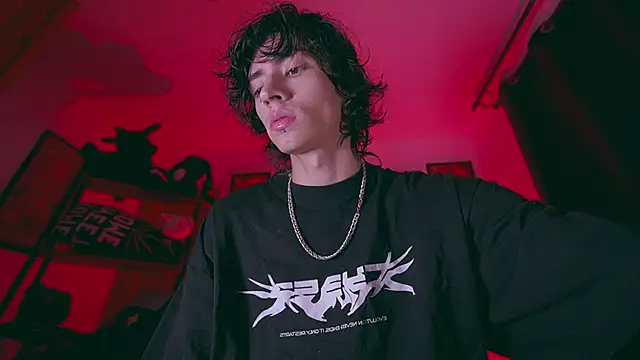 Snapshot of Olliver___y chatting on 6, 2, 2026 Olliver y online show from 6, 2, 2026